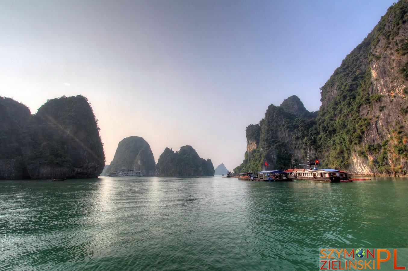 Ha Long Bay, Vietnam - photos and review - Zatoka Ha Long, Wietnam - zdjęcia i opis