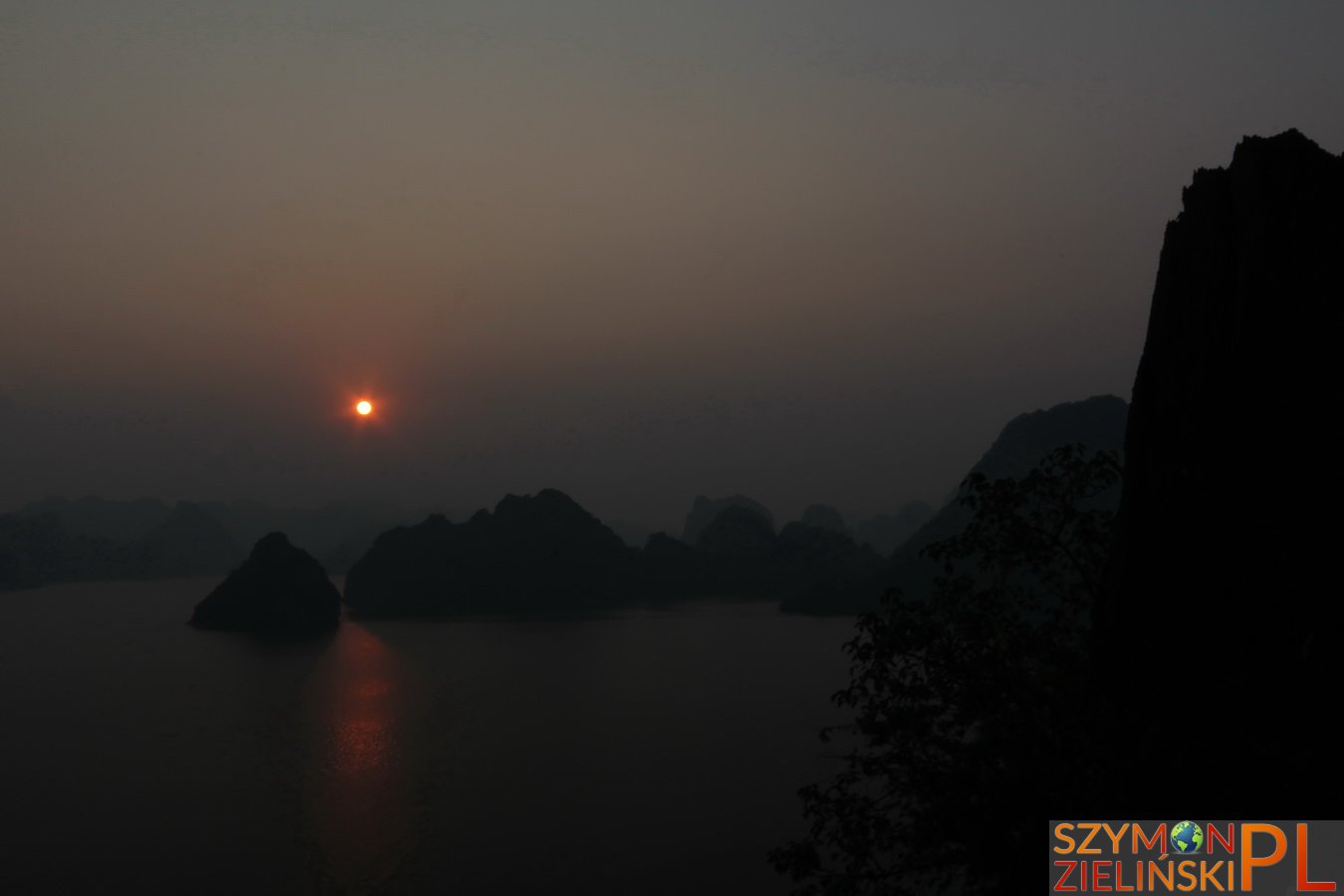 Ha Long Bay, Vietnam - photos and review - Zatoka Ha Long, Wietnam - zdjęcia i opis