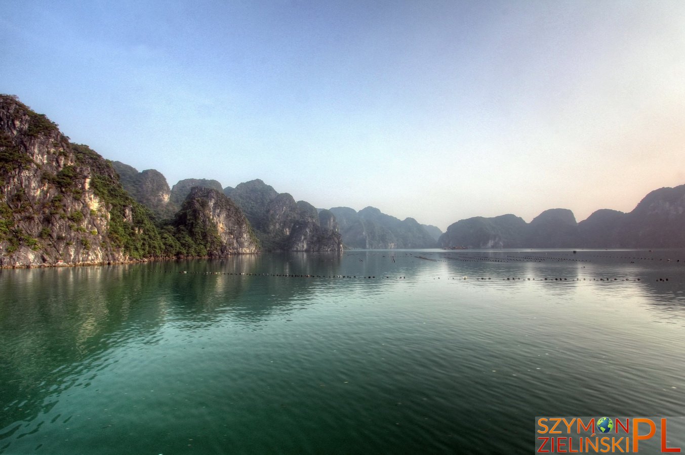 Ha Long Bay, Vietnam - photos and review - Zatoka Ha Long, Wietnam - zdjęcia i opis