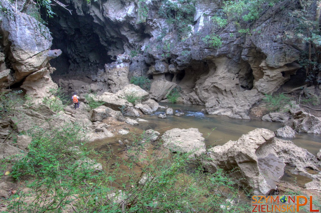 Tha Khaek Loop, Laos - Day 1 - Caves around Tha Khaek