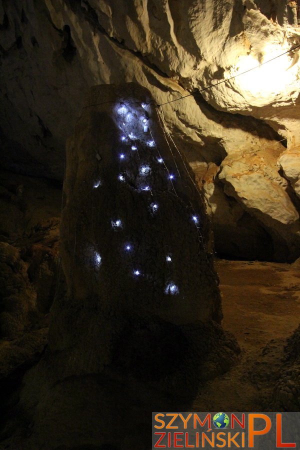 Tha Khaek Loop, Laos - Day 1 - Caves around Tha Khaek