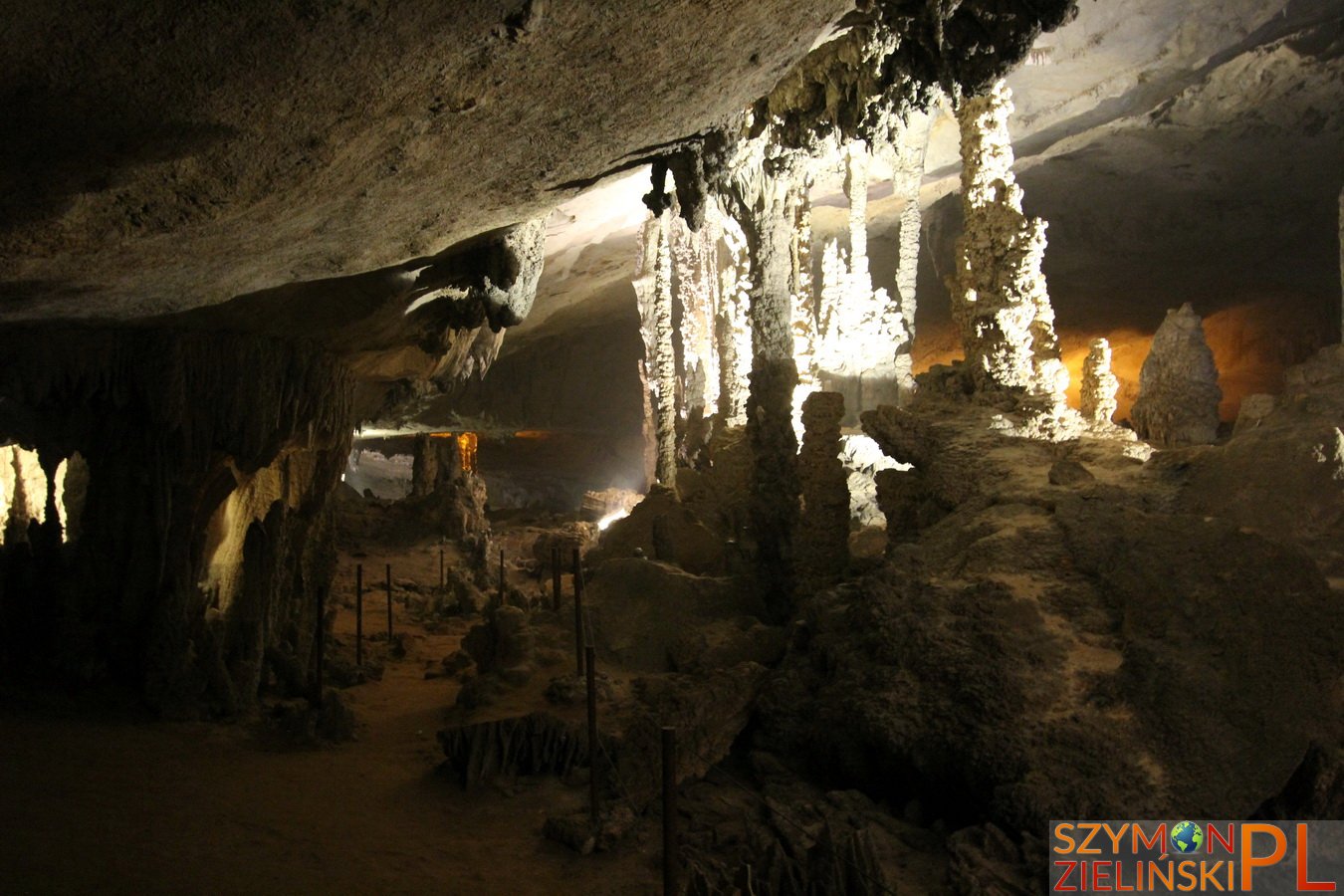 Tha Khaek Loop, Laos - Day 3 - Kong Lo cave