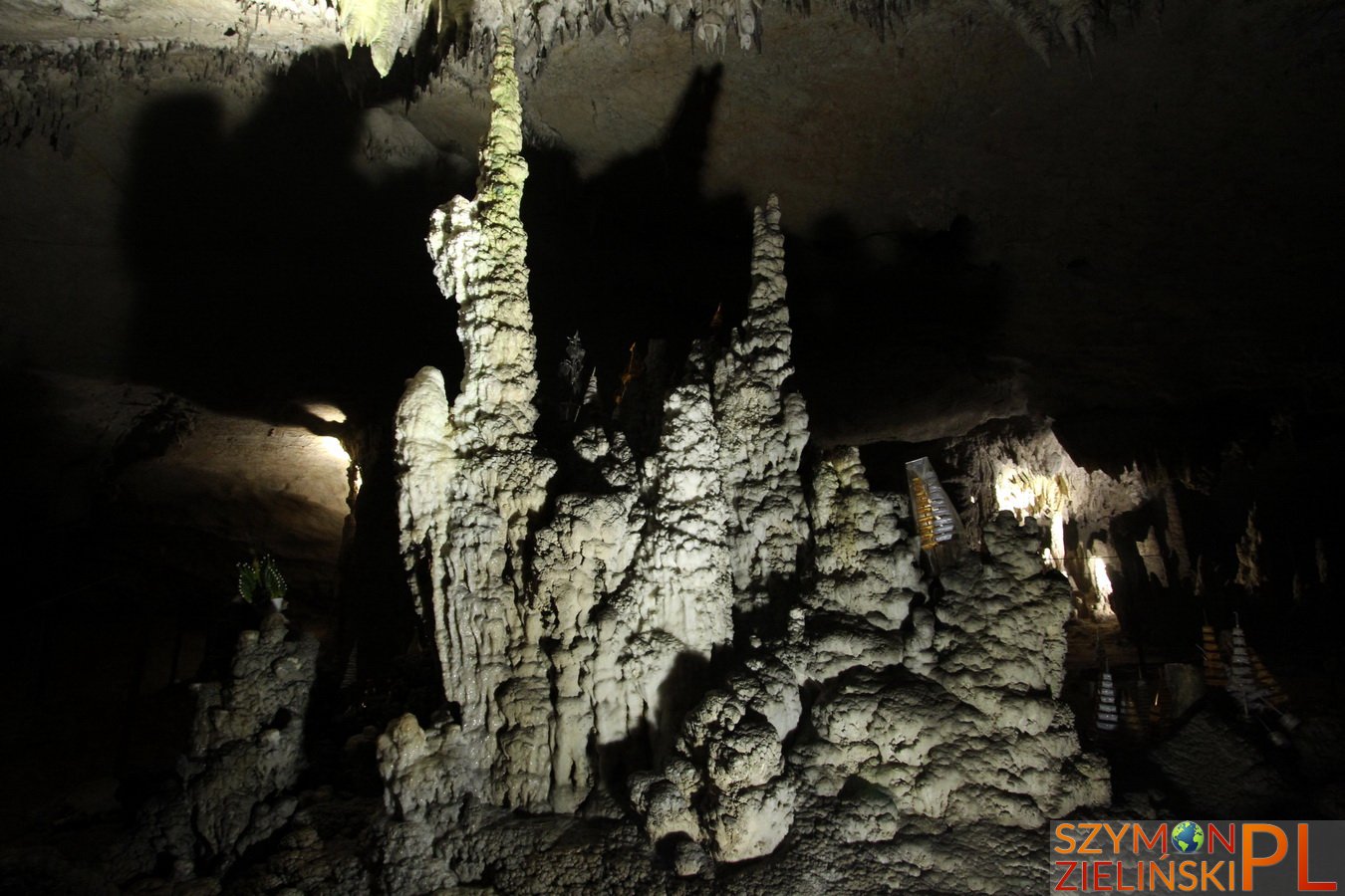 Tha Khaek Loop, Laos - Day 3 - Kong Lo cave