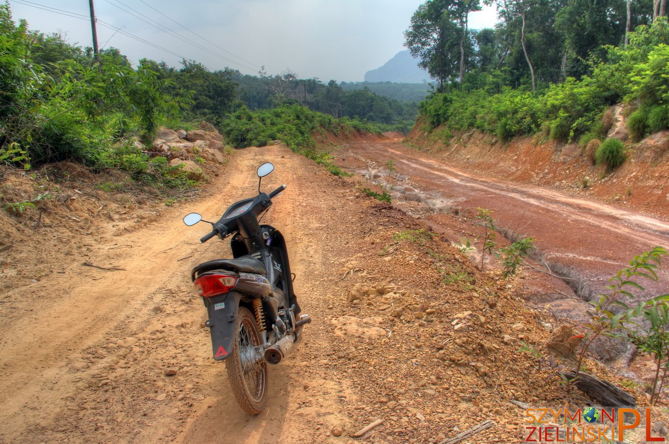 Tha Khaek Loop, Laos - Day 4 - Khoung Kong Leng lake (Evening Gong lake)