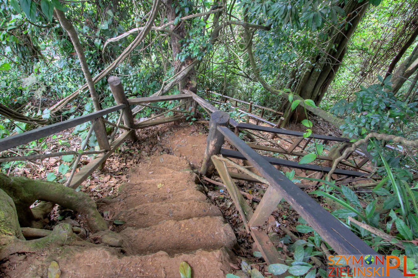 Bolaven Plateau, Laos - Pakse to Sekong - Beautiful waterfalls and coffee plantations